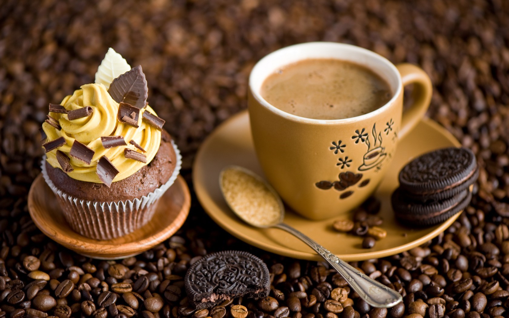 چرا روزه‌داران باید از خوردن شکلات و قهوه اجتناب کنند